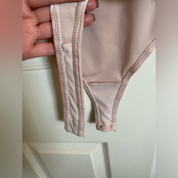 Guess Pink velour Mock Neck Bodysuit - medium - Picture 4 of 11